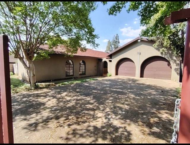 3 BEDROOM PROPERTY TO RENT IN DELMAS